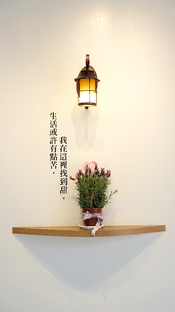 台中中區|九月初脆皮甜甜圈，一口咬下像花開的美好，好吃推薦!真心不騙!