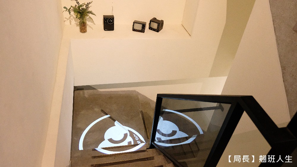 湮云 Lostcloud Cafe精品咖啡、手作甜點||台中西屯區懷舊的卡式錄音機主題咖啡，咖啡的天空來了一朵雲!!||台中西屯區懷舊的卡式錄音機主題咖啡，咖啡的天空來了一朵雲!