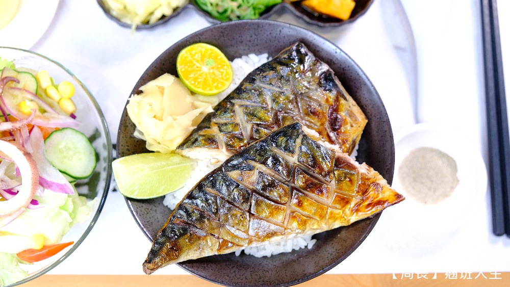 台中南區|鮨壽司，精選推薦日本料理，遇見禹英禑海苔飯捲，內用銅板價也能吃飽飽喝飽飽!外帶也可以很平價奢華!