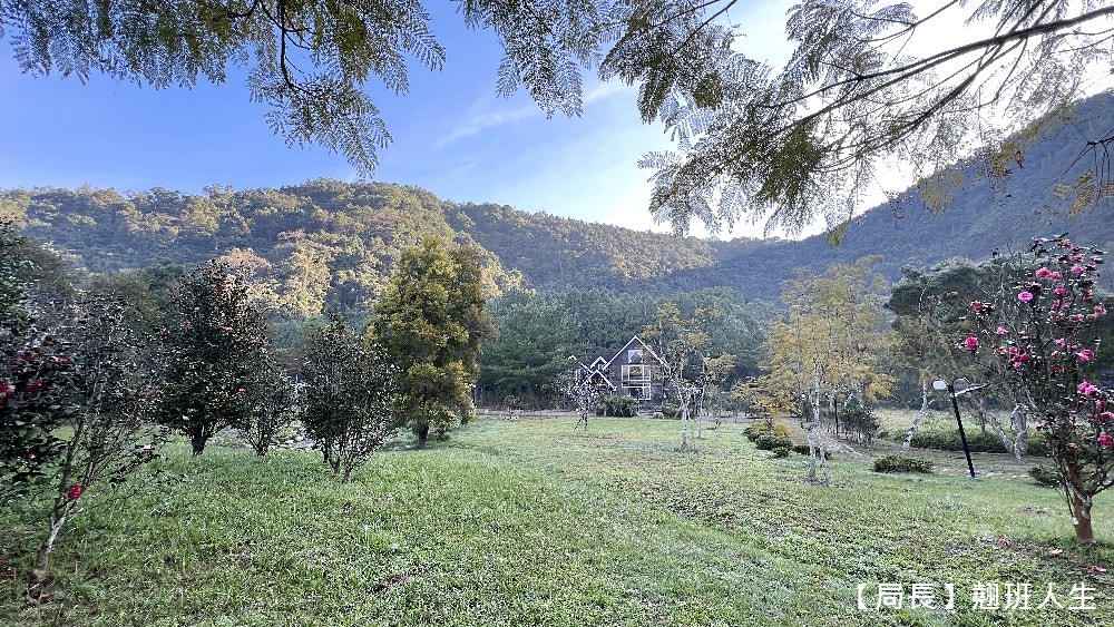 南投旅宿||日月潭御朝渡假村,坐擁整座山谷,南投賞螢火蟲勝地,手做環保脆皮紙箱雞,台灣檜木墅館呈現無可取代的台灣檜木精神 - 第74張圖 南投旅宿||日月潭御朝渡假村,坐擁整座山谷,南投賞螢火蟲勝地,手做環保脆皮紙箱雞,台灣檜木墅館呈現無可取代的台灣檜木精神